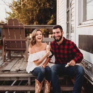 Meet your Posher, Acelia